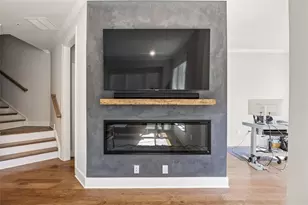 2145 Burnside Dr NW, Atlanta, GA 30318 - Photo 20