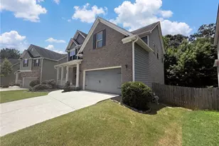 1357 Balvaird Dr, Lawrenceville, GA 30045 - Photo 18
