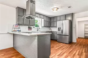 135 Dixie Ln, Covington, GA 30014 - Photo 6