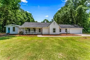 135 Dixie Ln, Covington, GA 30014 - Photo 2
