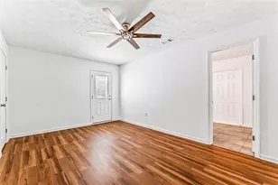 135 Dixie Ln, Covington, GA 30014 - Photo 10