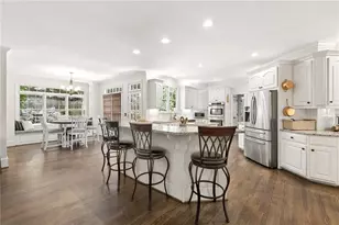 9140 Nesbit Lakes Dr, Alpharetta, GA 30022 - Photo 16