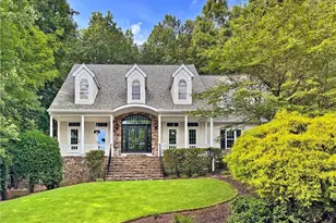 9140 Nesbit Lakes Dr, Alpharetta, GA 30022 - Photo 2