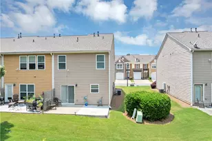 1936 Lakeshore Overlook Cir NW, Kennesaw, GA 30152 - Photo 4