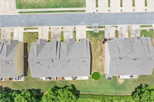 1936 Lakeshore Overlook Cir NW, Kennesaw, GA 30152 - Photo 48