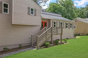 3650 Autumn Leaves Ln, Marietta, GA 30066 - Photo 2