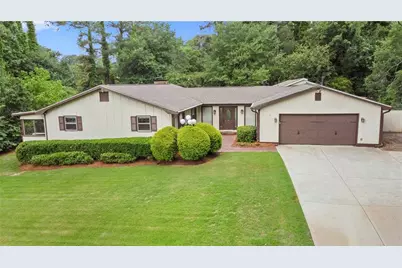1204 Heritage Hills Circle, Snellville, GA 30078 - Photo 2