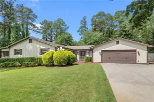 1204 Heritage Hills Cir, Snellville, GA 30078 - Photo 1