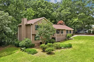 357 Kings Hill Ct, Lawrenceville, GA 30045 - Photo 2