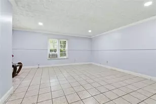 184 Fairview Dr, Fairburn, GA 30213 - Photo 8