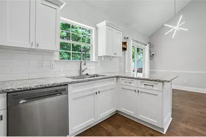 2706 Waymar Drive SW, Marietta, GA 30008 - Photo 16