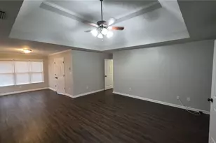 5760 Dovnick Dr SW, Lilburn, GA 30047 - Photo 26