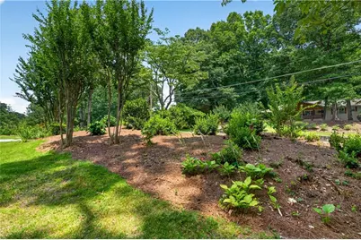 2500 Caladium Drive NE, Atlanta, GA 30345 - Photo 4