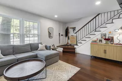 56 Cantey Place NW, Atlanta, GA 30327 - Photo 2
