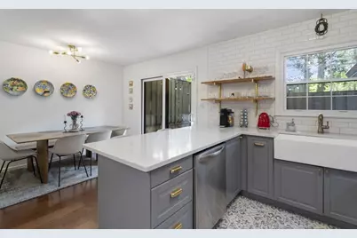 56 Cantey Place NW, Atlanta, GA 30327 - Photo 12