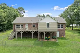 1020 Easy St, Toccoa, GA 30577 - Photo 34