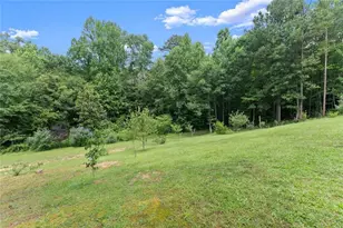 1020 Easy St, Toccoa, GA 30577 - Photo 40