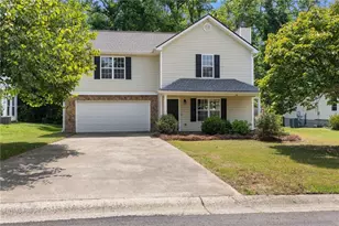 147 Richmond Dr, Dawsonville, GA 30534 - Photo 2