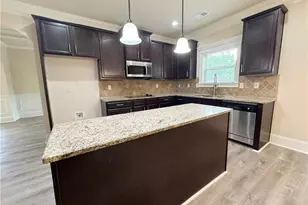 4440 Elvie Way, Hoschton, GA 30548 - Photo 10