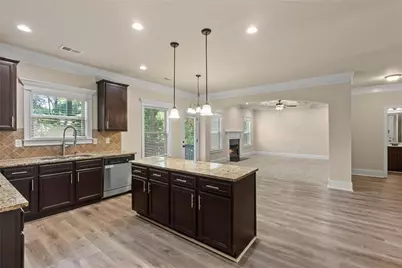 4440 Elvie Way, Hoschton, GA 30548 - Photo 10