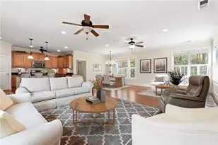 235 Somerset Cir, Woodstock, GA 30189 - Photo 4