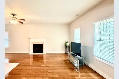 127 Thorncrest Court, Tucker, GA 30084 - Photo 6