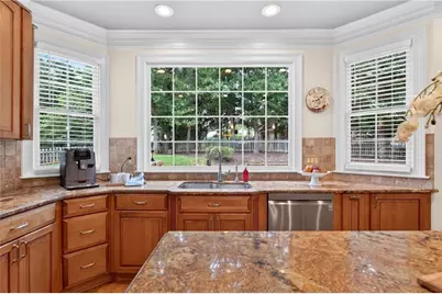 5490 Hampstead Way, Johns Creek, GA 30097 - Photo 8
