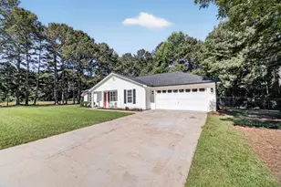 11 Willow Ridge Dr, Hampton, GA 30228 - Photo 2