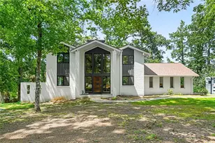 1113 Honeysuckle Dr, Canton, GA 30114 - Photo 2