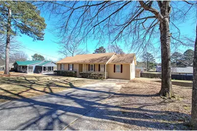 58 Habersham Circle NE, Cartersville, GA 30121 - Photo 2