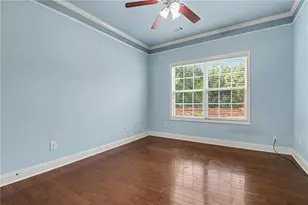 810 Sapphire Ln, Sugar Hill, GA 30518 - Photo 20
