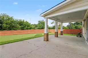 810 Sapphire Ln, Sugar Hill, GA 30518 - Photo 26