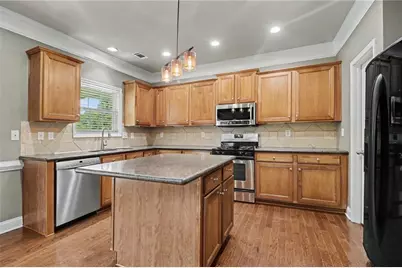 810 Sapphire Lane, Sugar Hill, GA 30518 - Photo 12
