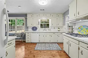 4647 Nantucket Dr SW, Lilburn, GA 30047 - Photo 8