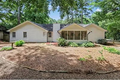 4647 Nantucket Drive SW, Lilburn, GA 30047 - Photo 14
