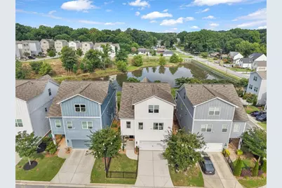 2208 Swansea Way, Smyrna, GA 30080 - Photo 2