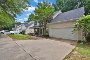 2792 Wynhaven Oaks Way, Lawrenceville, GA 30043 - Photo 2