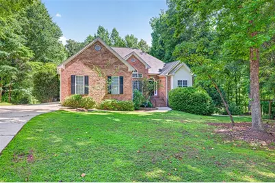 323 Oconee Lane, Commerce, GA 30529 - Photo 4
