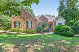 323 Oconee Ln, Commerce, GA 30529 - Photo 8
