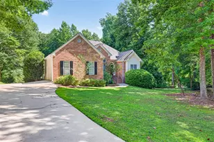 323 Oconee Ln, Commerce, GA 30529 - Photo 6