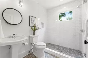 313 W Howard Ave, Decatur, GA 30030 - Photo 16