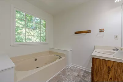 2424 Tammeron Drive SW, Marietta, GA 30064 - Photo 24