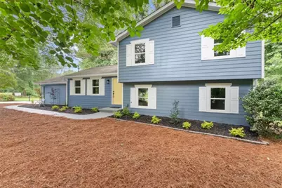 381 Plantation Boulevard, Lawrenceville, GA 30046 - Photo 2