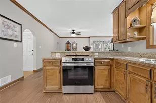 2058 Lakewood Circle, Grayson, GA 30017 - Photo 16