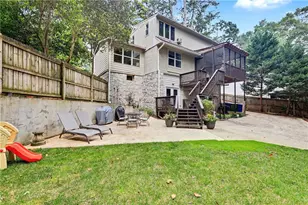 2790 Ridgemore Rd NW, Atlanta, GA 30318 - Photo 8
