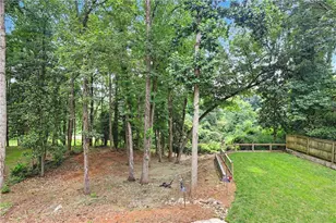 2790 Ridgemore Rd NW, Atlanta, GA 30318 - Photo 36