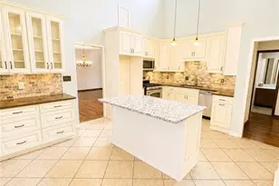 7930 Sweetwater Dr, Douglasville, GA 30135 - Photo 6