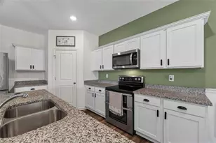 241 Knightsbridge Ln, Winder, GA 30680 - Photo 16