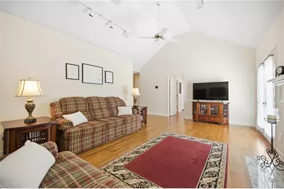 2840 Lake Court, Cumming, GA 30041 - Photo 40