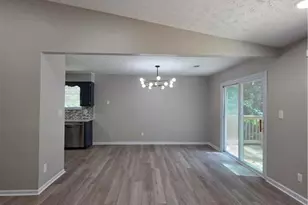 3321 Border Dr, Stone Mountain, GA 30087 - Photo 10